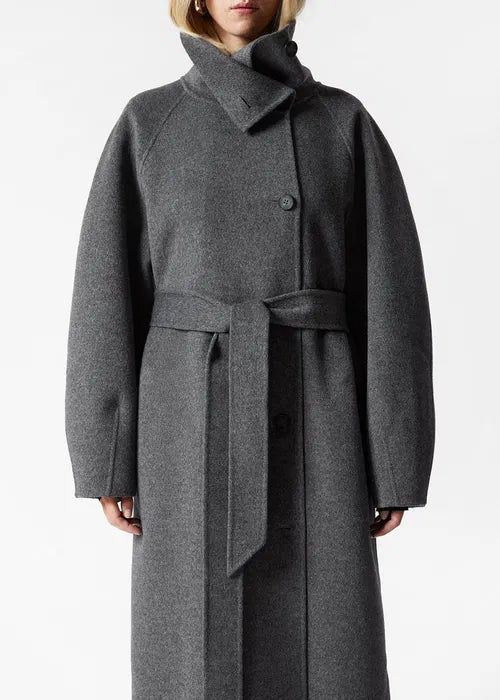 LONG DOUBLE-BREASTED JACKET