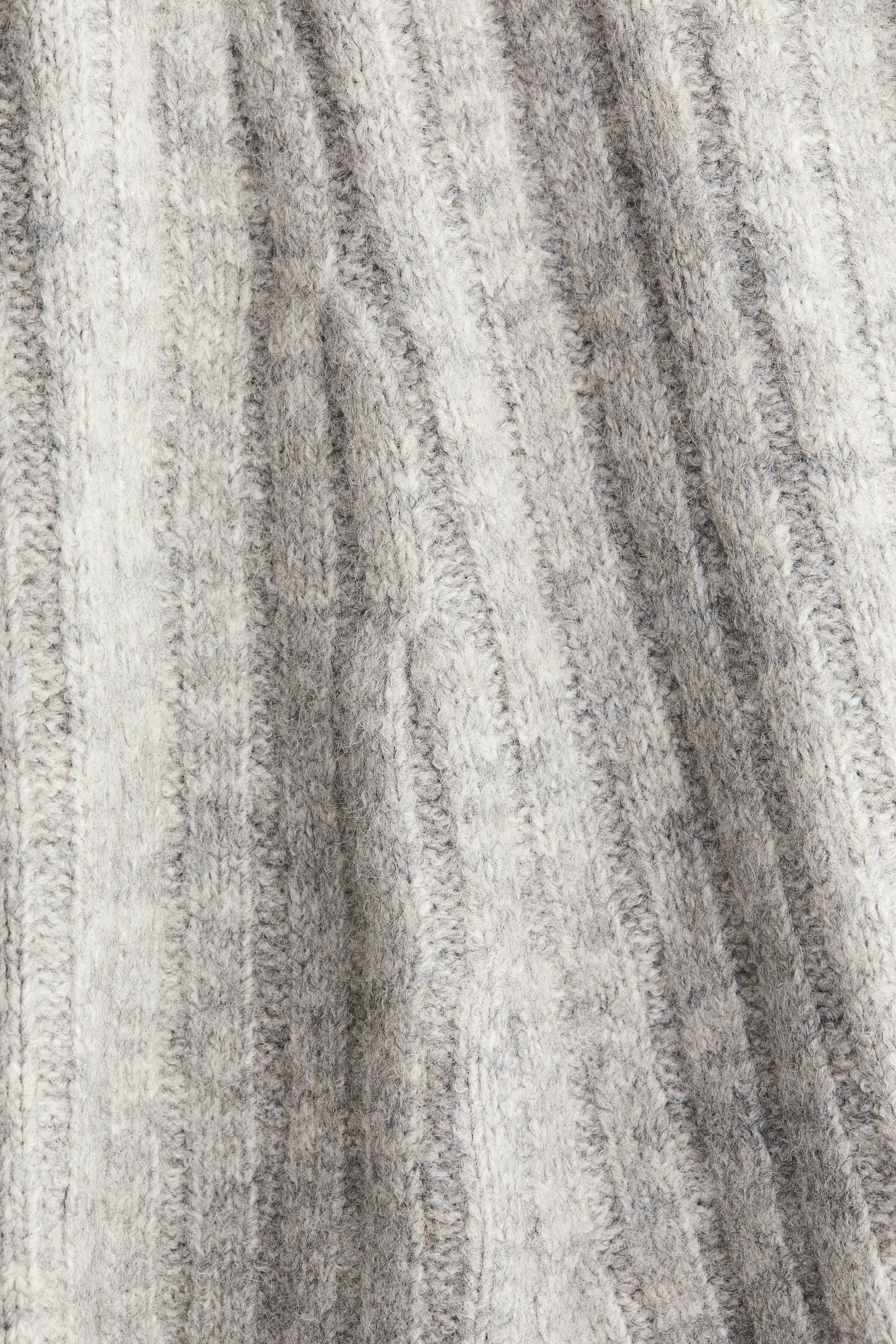 COZY RIBBED KNIT DRESS