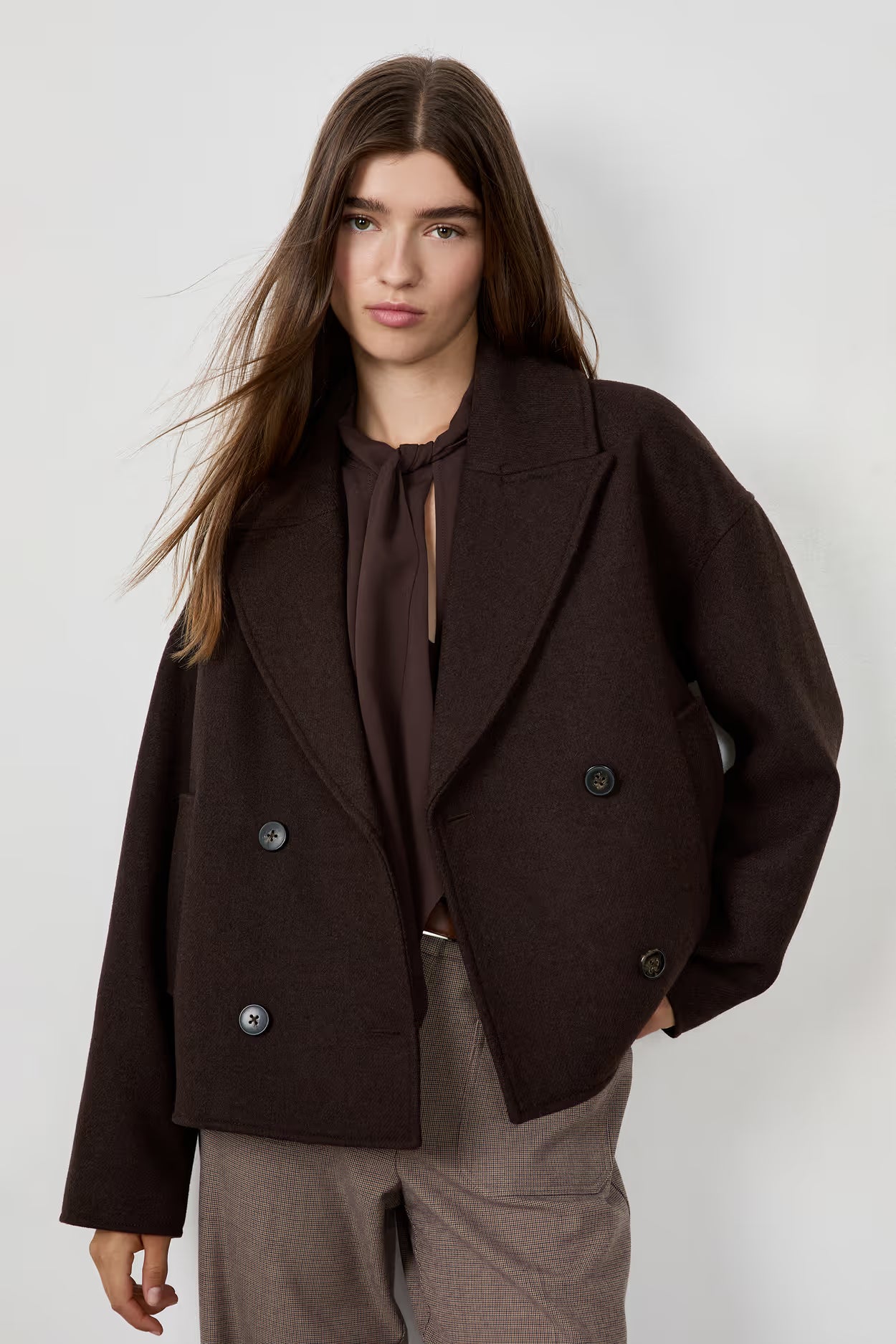 DOUBLE BREASTED COAT