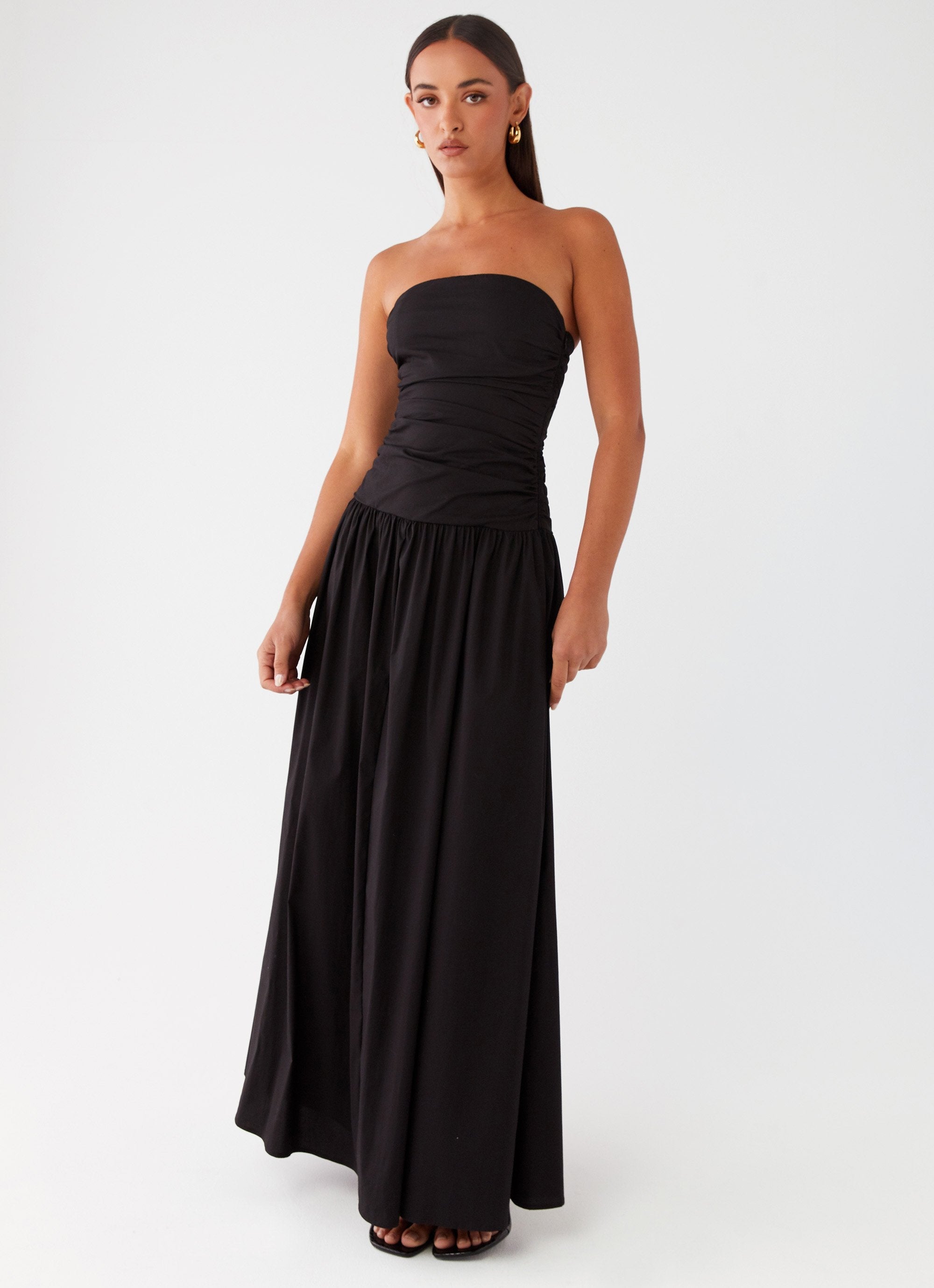 SOFIA ELEGANT MAXI DRESS