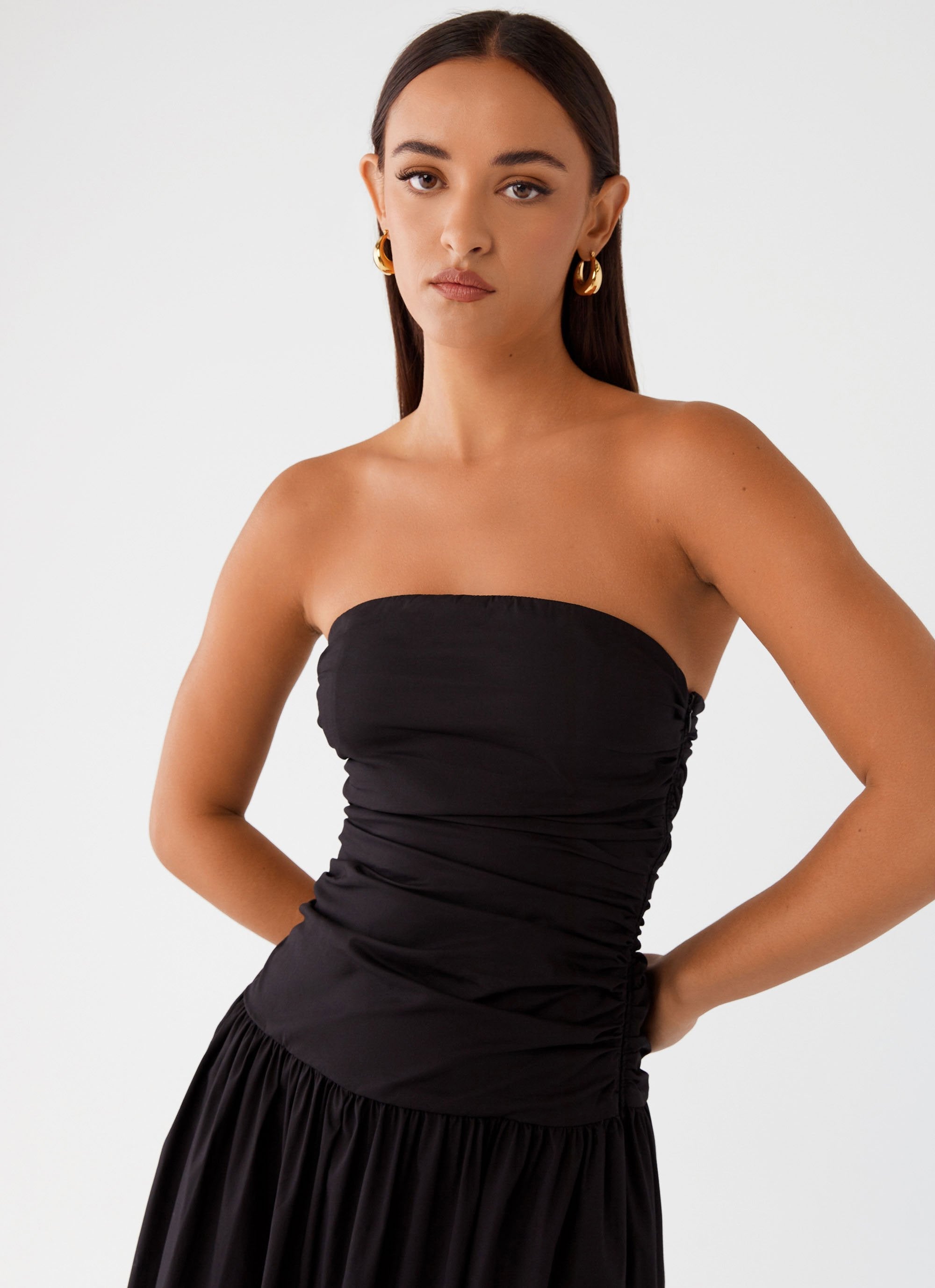 SOFIA ELEGANT MAXI DRESS