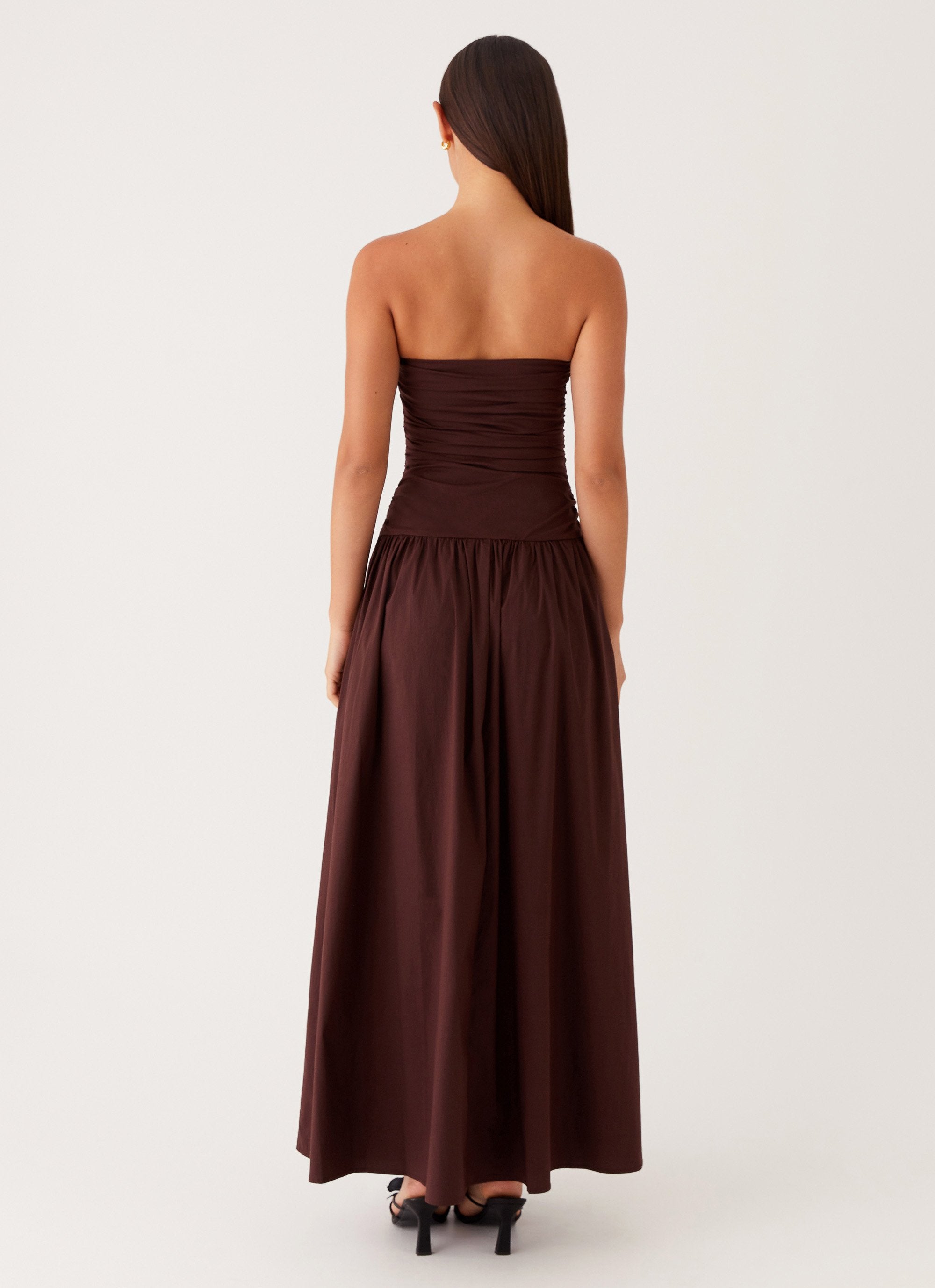 SOFIA ELEGANT MAXI DRESS