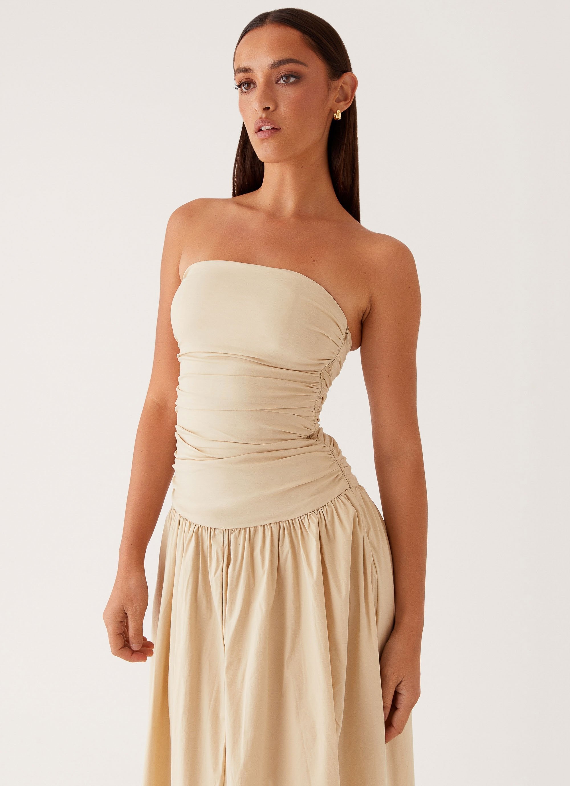 SOFIA ELEGANT MAXI DRESS