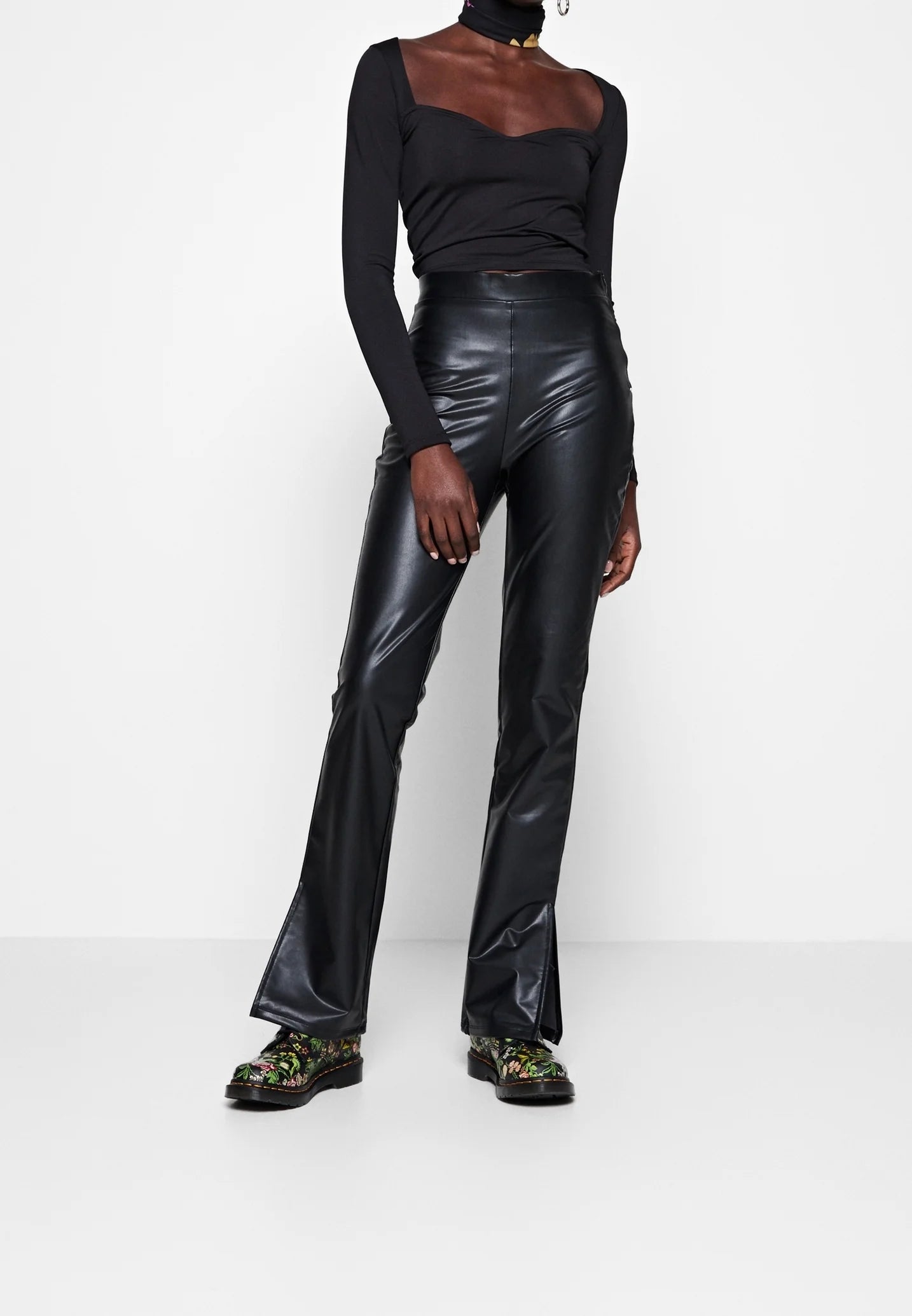 FAUX LEATHER FLARE LEGGING